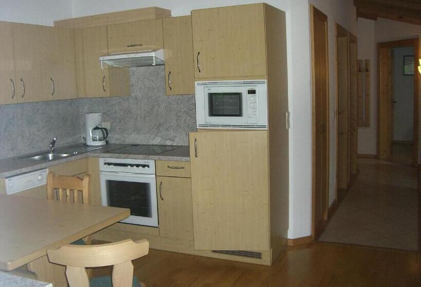 آپارتمان 2 خوابه با بالکن, Vorderstockerhof