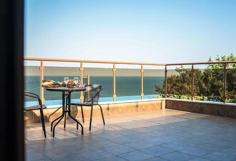 سوییت دوبلکس, Moreto Seaside Apart