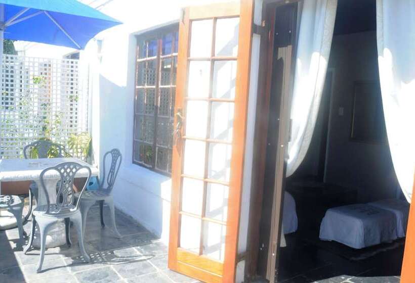سوئیت خانواده 2 خوابه, Boord Guest House
