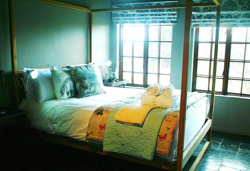 سوئیت خانواده 2 خوابه, Boord Guest House