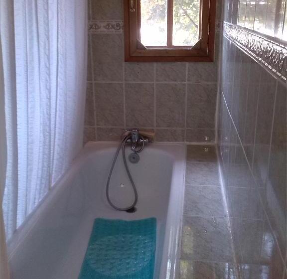 اتاق استاندارد, Hostal Kutralwe
