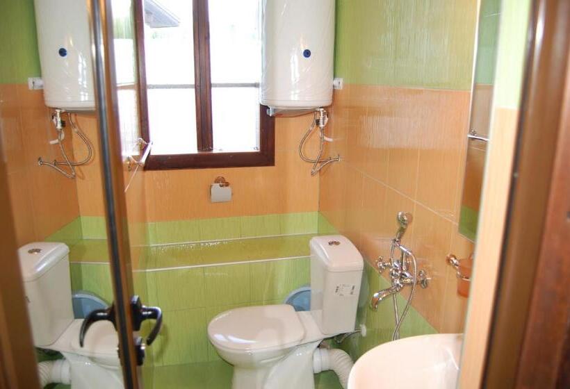 سوئیت 2 خوابه, Kazasovata Guest House