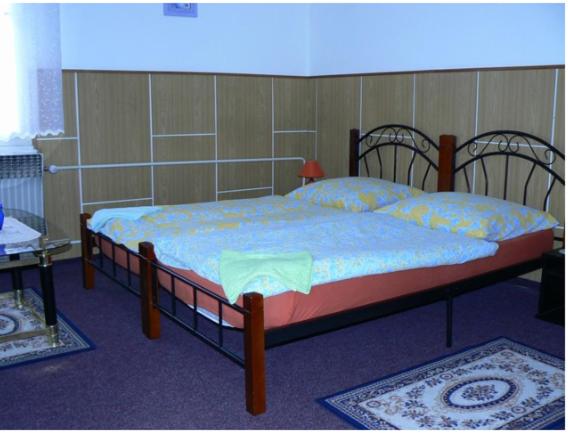 اتاق استاندارد سه نفره, Restaurace A Pension První Mlýn Chomutov