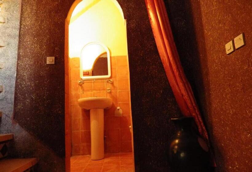 سوییت جونیور, Jad Auberge