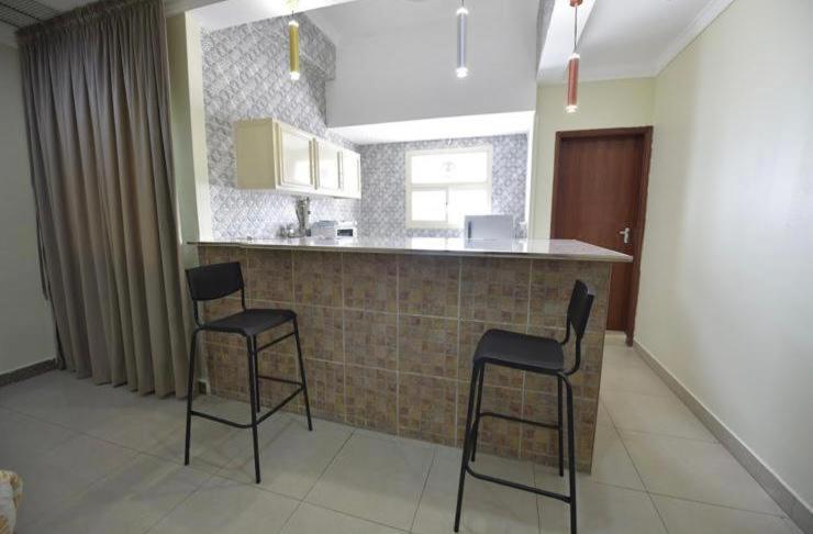 آپارتمان 2 خوابه, Noble Rose Apartment