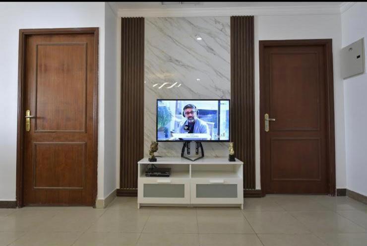 آپارتمان 2 خوابه, Noble Rose Apartment