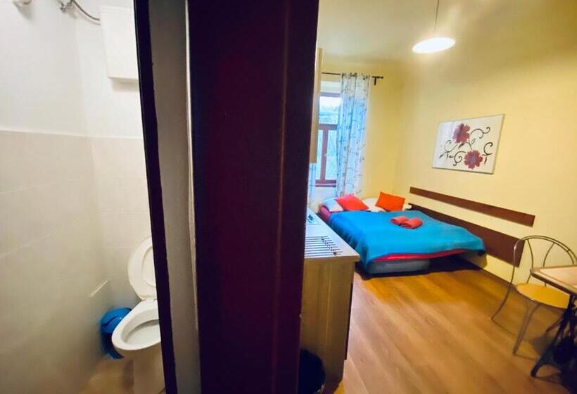 آپارتمان 1 خوابه, Pension 15 Homér
