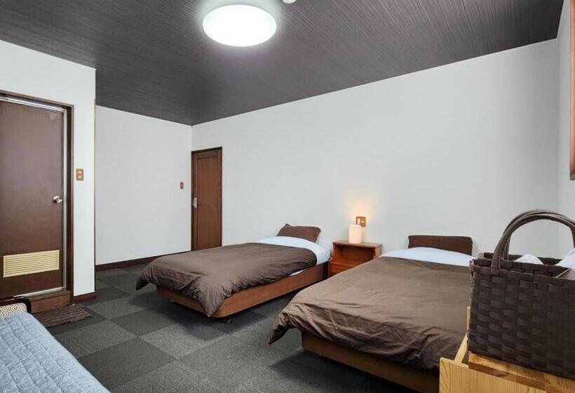 اتاق استاندارد, Pension Kobekko