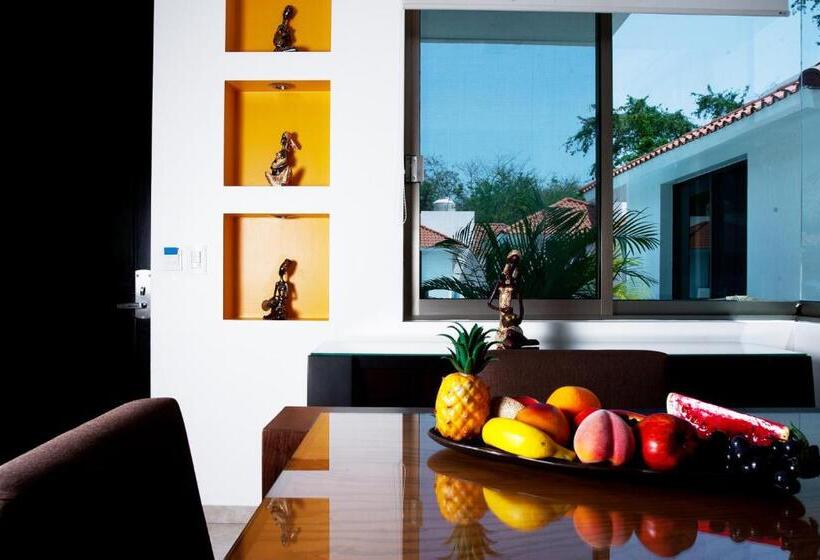 ویلای 3 خوابه, Villas Maria Isabel