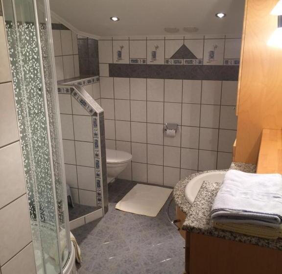 آپارتمان 1 خوابه با بالکن, Urlpoldhof
