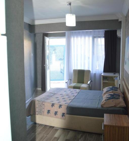اتاق استاندارد در طبقه همکف, Ege Apart &