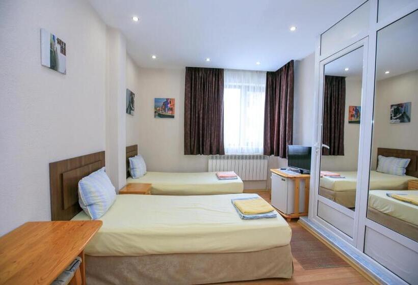 اتاق استاندارد با بالکن, Guest House Amore