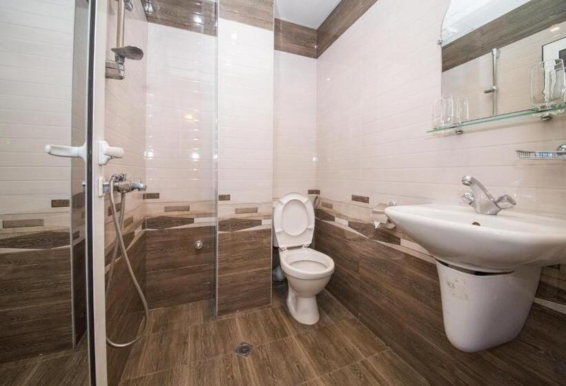 اتاق راحتی, Guest House Amore