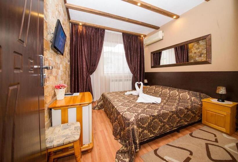 اتاق راحتی, Guest House Amore