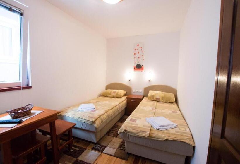 اتاق استاندارد, Rooms Sanja