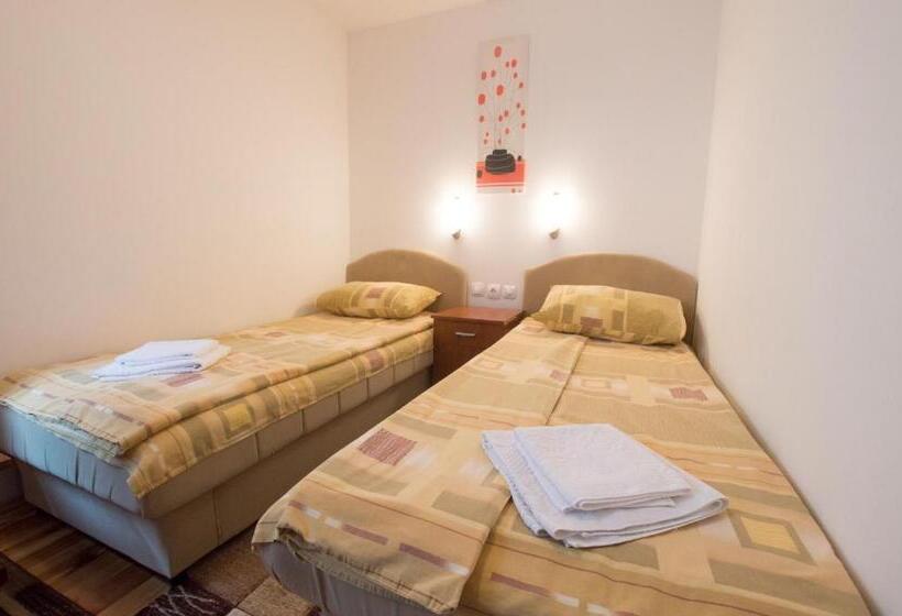 اتاق استاندارد, Rooms Sanja