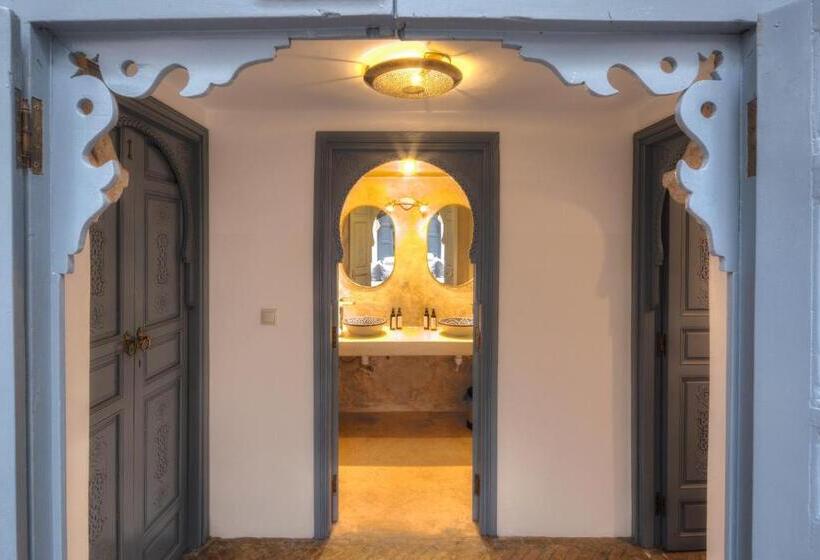 سوئیت جونیور خانوادگی, Riad Amaris