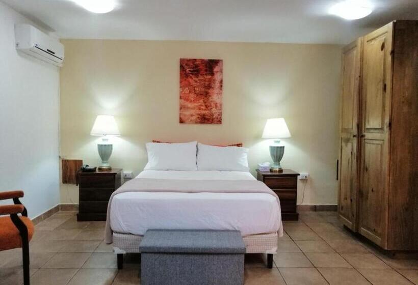 استودیوی استاندارد, Apartotel Don Francisco