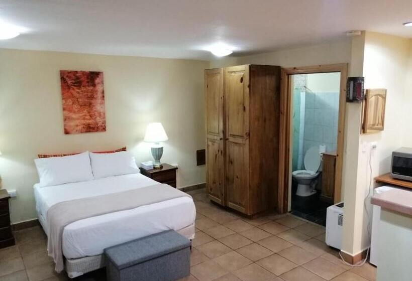 استودیوی استاندارد, Apartotel Don Francisco