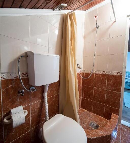 استودیوی استاندارد با چشم‌انداز دریا, Apartments Pavićević