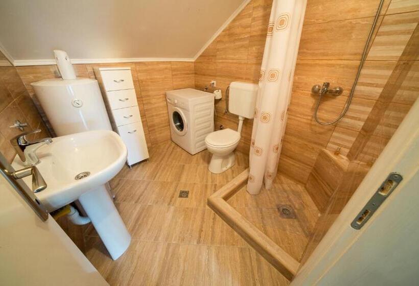 اتاق استاندارد چهار تخته, Apartments Pavićević