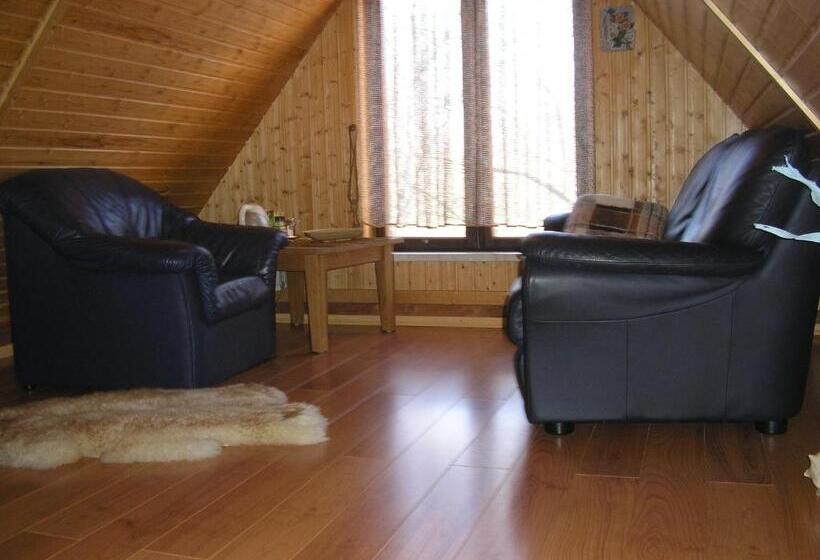 خانه 1 خوابه, Guest House šampētera Māja