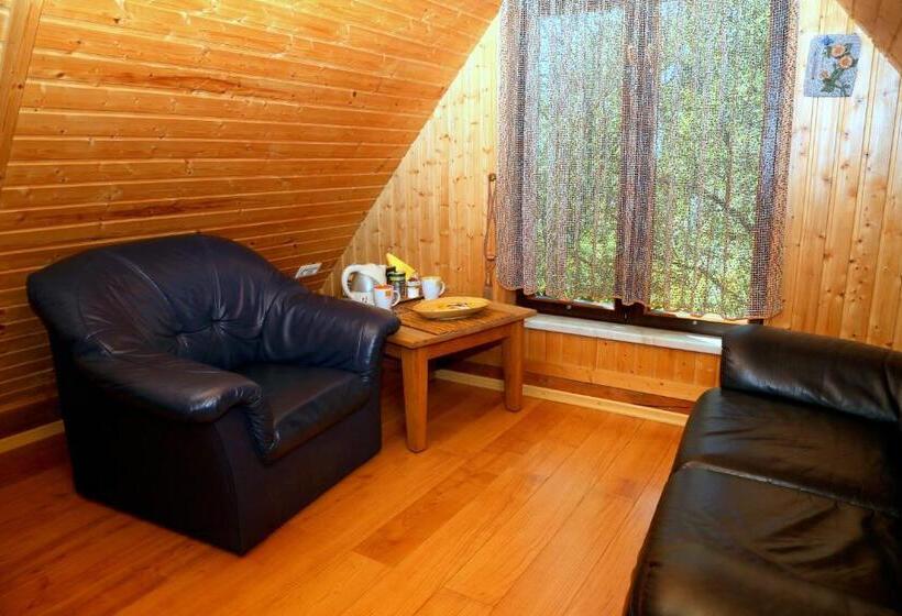 خانه 1 خوابه, Guest House šampētera Māja
