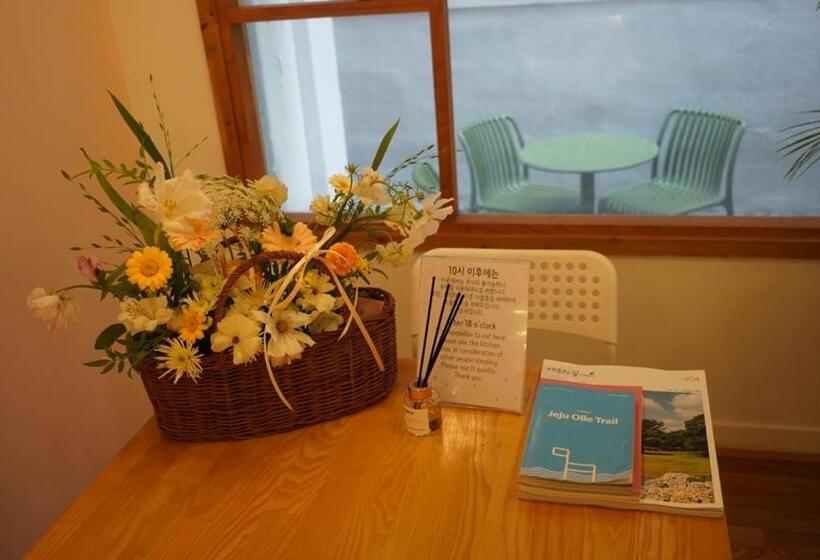 اتاق استاندارد, Hannahstay Women Only Guesthouse