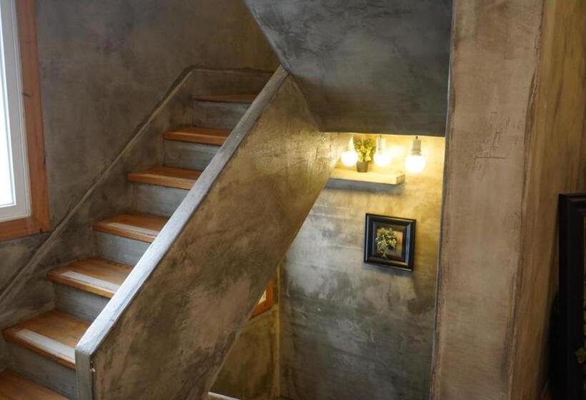 اتاق استاندارد, Hannahstay Women Only Guesthouse