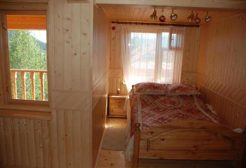 سوییت جونیور, Kraevyd