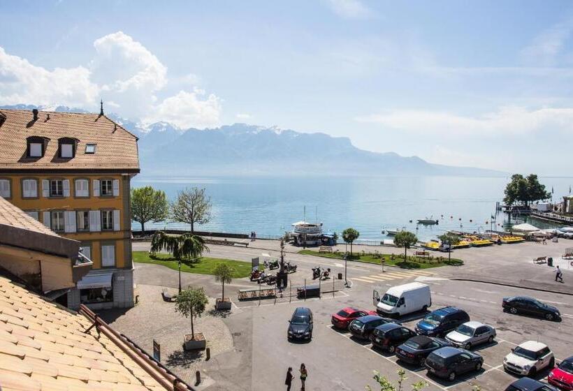 اتاق لوکس با چشم‌انداز دریاچه, Guest House Le Charlot