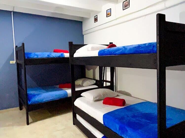 اتاق خانوادگی, Hostal Mom Mariela
