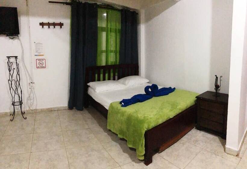 اتاق خانوادگی, Hostal Mom Mariela