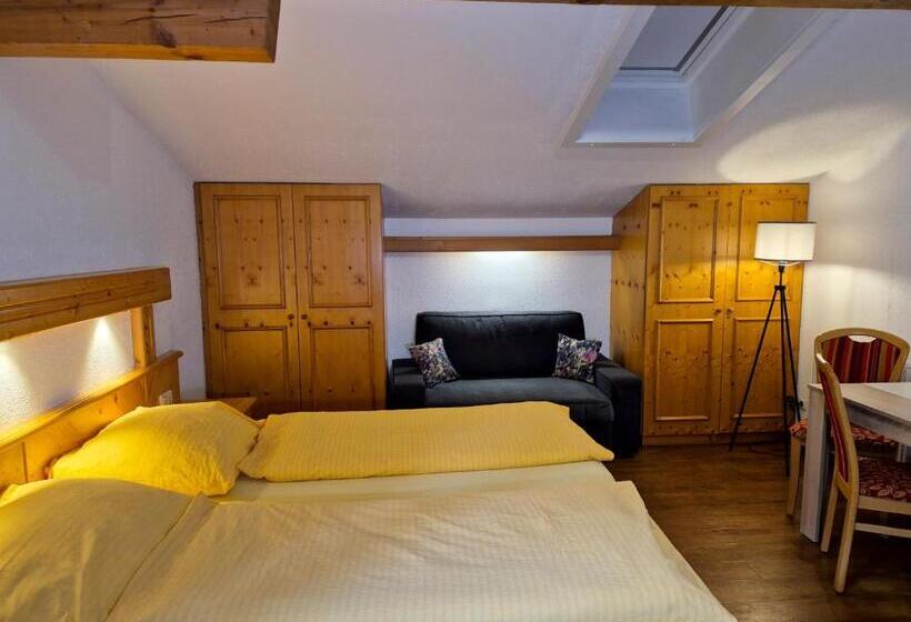 اتاق خانوادگی, Alpenpension Gastein