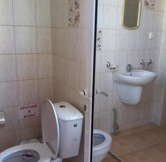 اتاق استاندارد با بالکن, Family Hotel Velevi