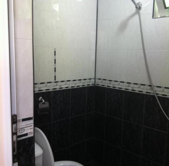 اتاق استاندارد سه تخته با بالکن, Family Hotel Velevi