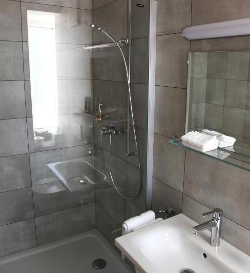 اتاق سوپریور, Auberge Du Prévoux