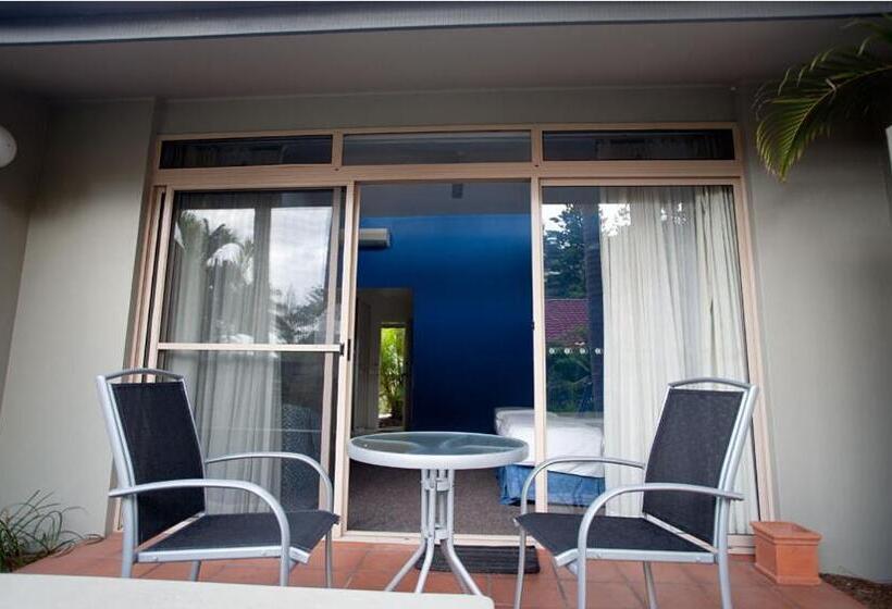 سوییت لوکس, Nautilus Beachfront Villas & Spa