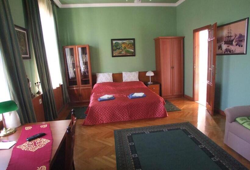 اتاق استاندارد, Art Guesthouse