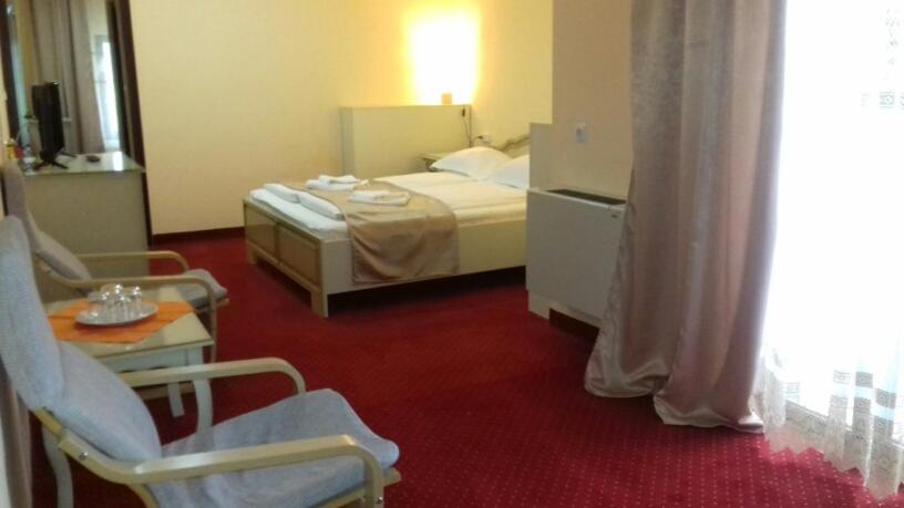 آپارتمان 2 خوابه, Camves Inn
