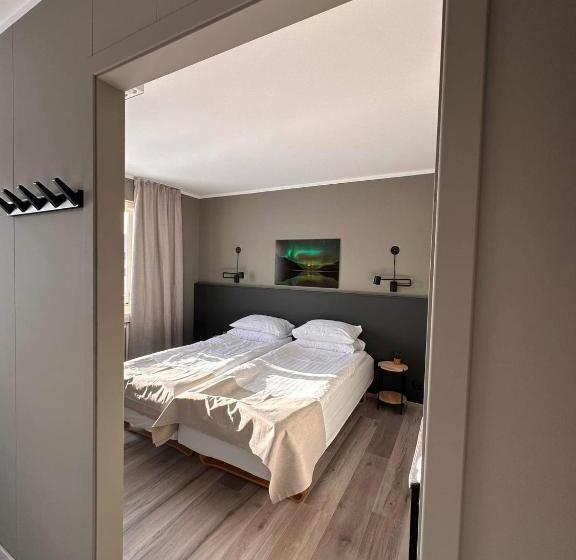 اتاق استاندارد سه تخته با سرویس بهداشتی مشترک, Klara Guesthouse