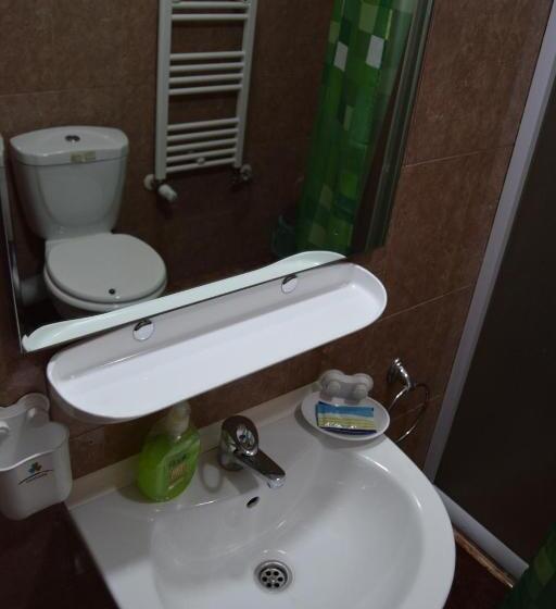 اتاق استاندارد, Pension Larisa