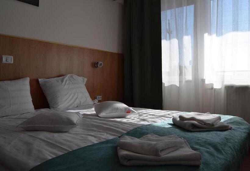 اتاق استاندارد, Pension Larisa