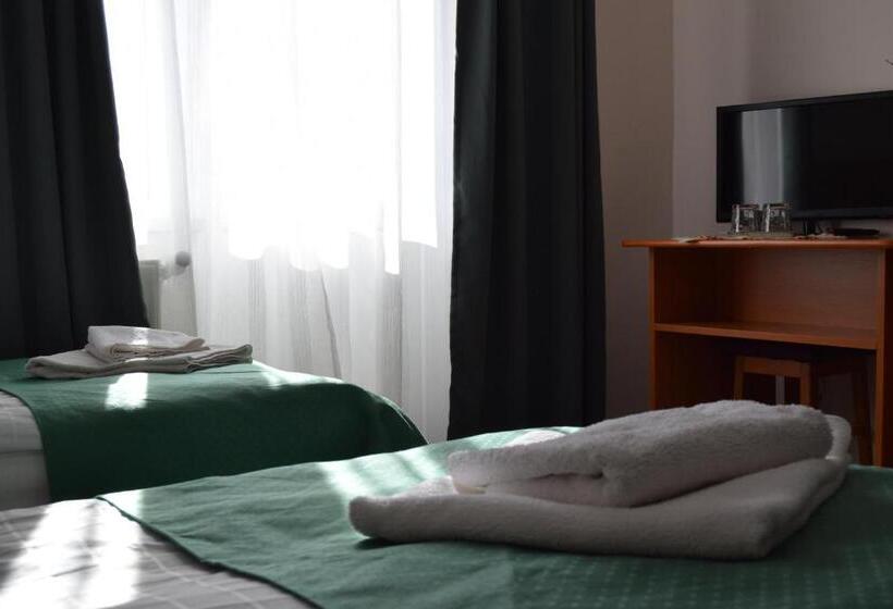 اتاق استاندارد, Pension Larisa