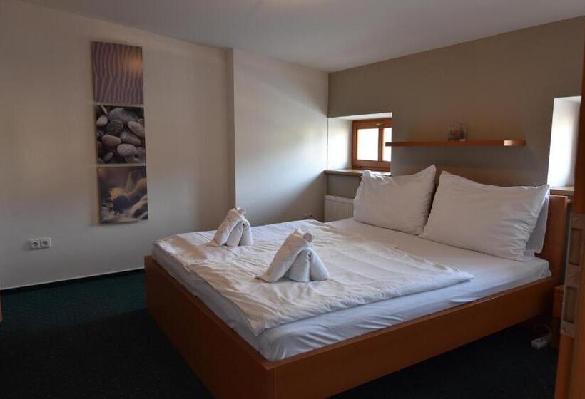 آپارتمان 1 خوابه, Pension U Jakuba