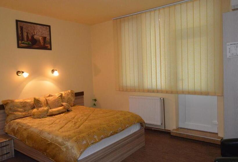 اتاق استاندارد, Pensiunea Beverly Hills