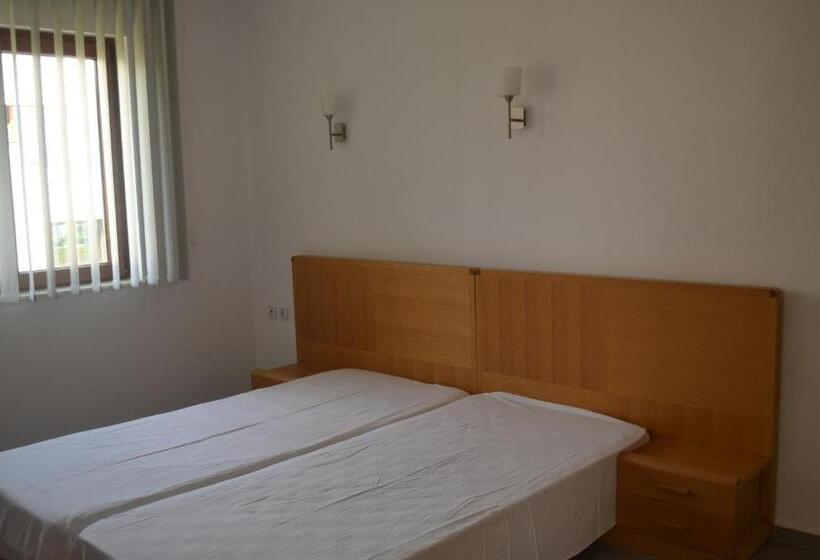 1 Bedroom Apartment with Terrace Sea View, Seagarden Villa Resort