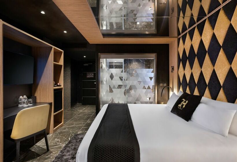اتاق لوکس با چشم‌انداز شهر, H Hotel - Adults Only