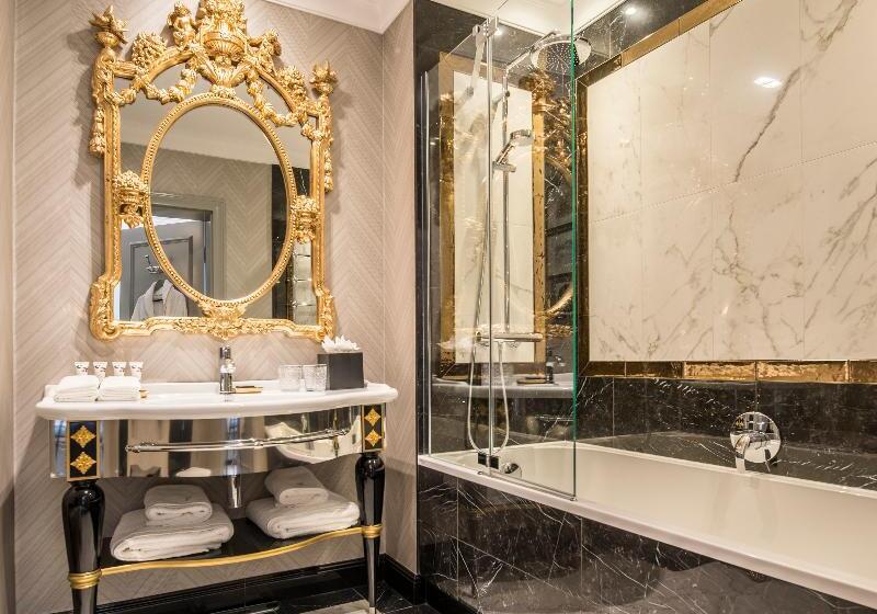 سوئیت جونیور با تخت بزرگ, Bachleda Luxury Hotel Krakow Mgallery Hotel Collection
