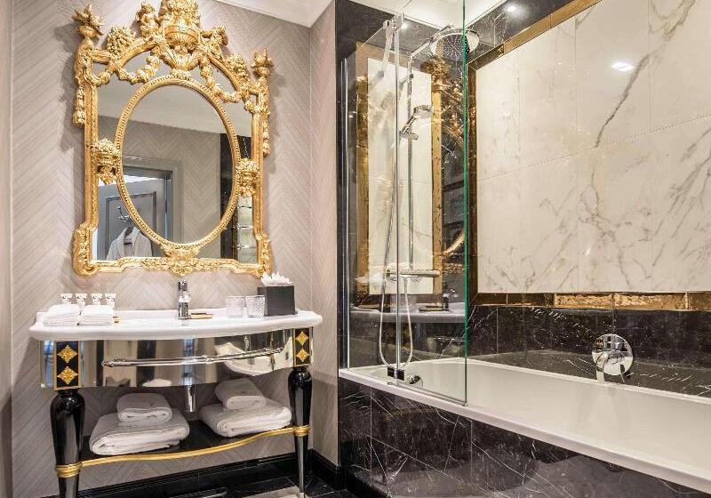 سوئیت جونیور با تخت بزرگ, Bachleda Luxury Hotel Krakow Mgallery Hotel Collection